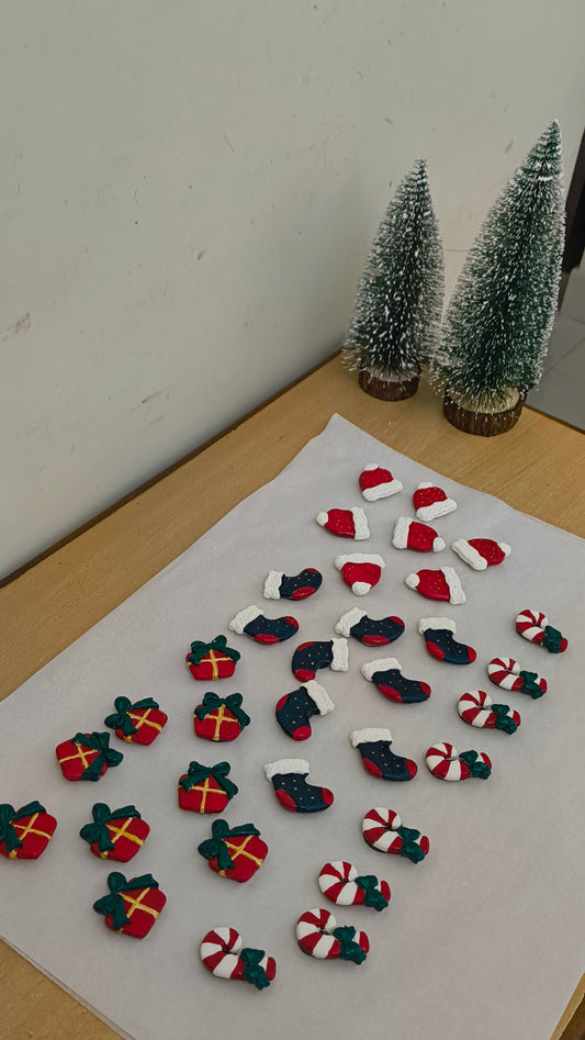 Porcelain Clay Fridge Magnet (Candy Cane)